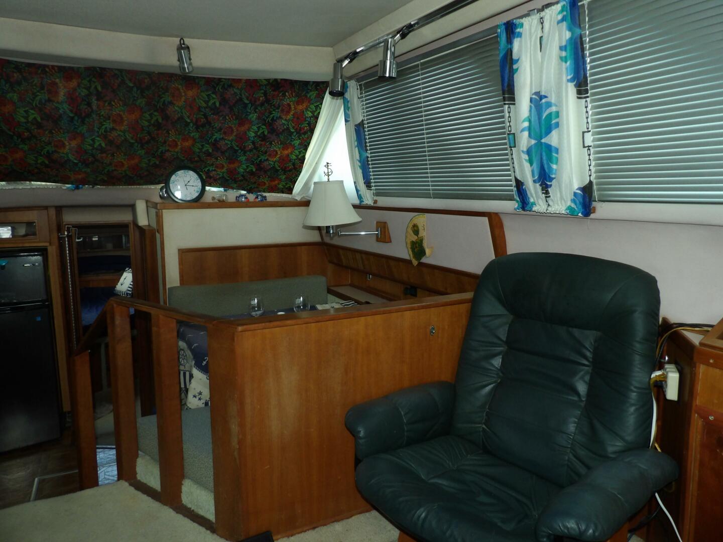 Slide: The Image of Sea Ray 440 Aft Cabin 1989 - 4578658