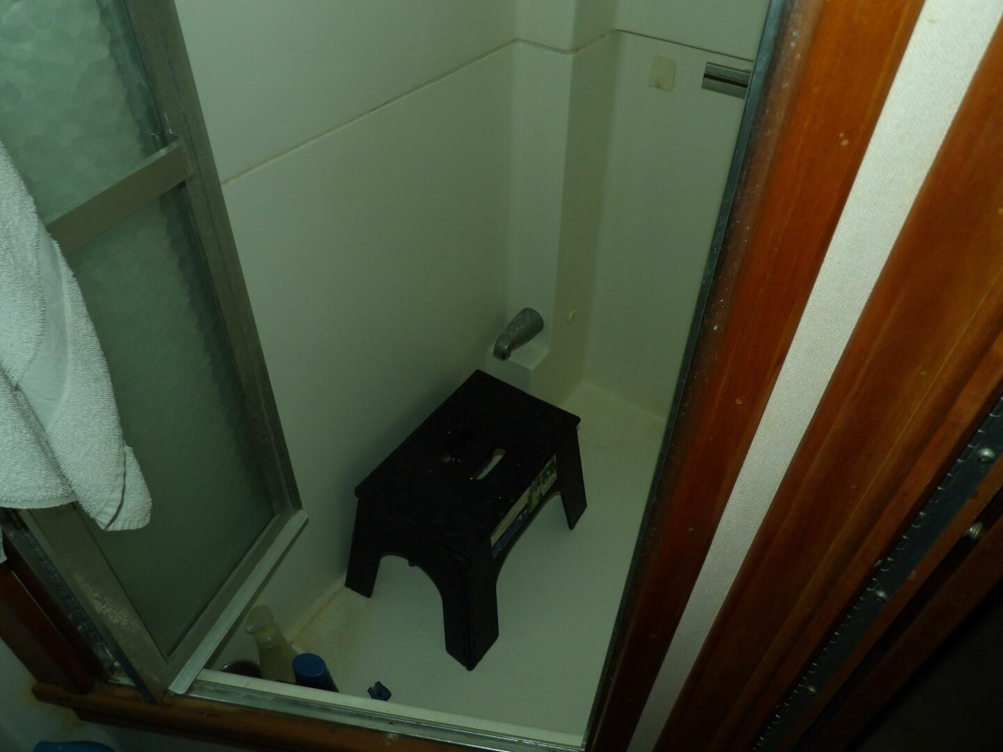 Slide: The Image of Sea Ray 440 Aft Cabin 1989 - 4578670