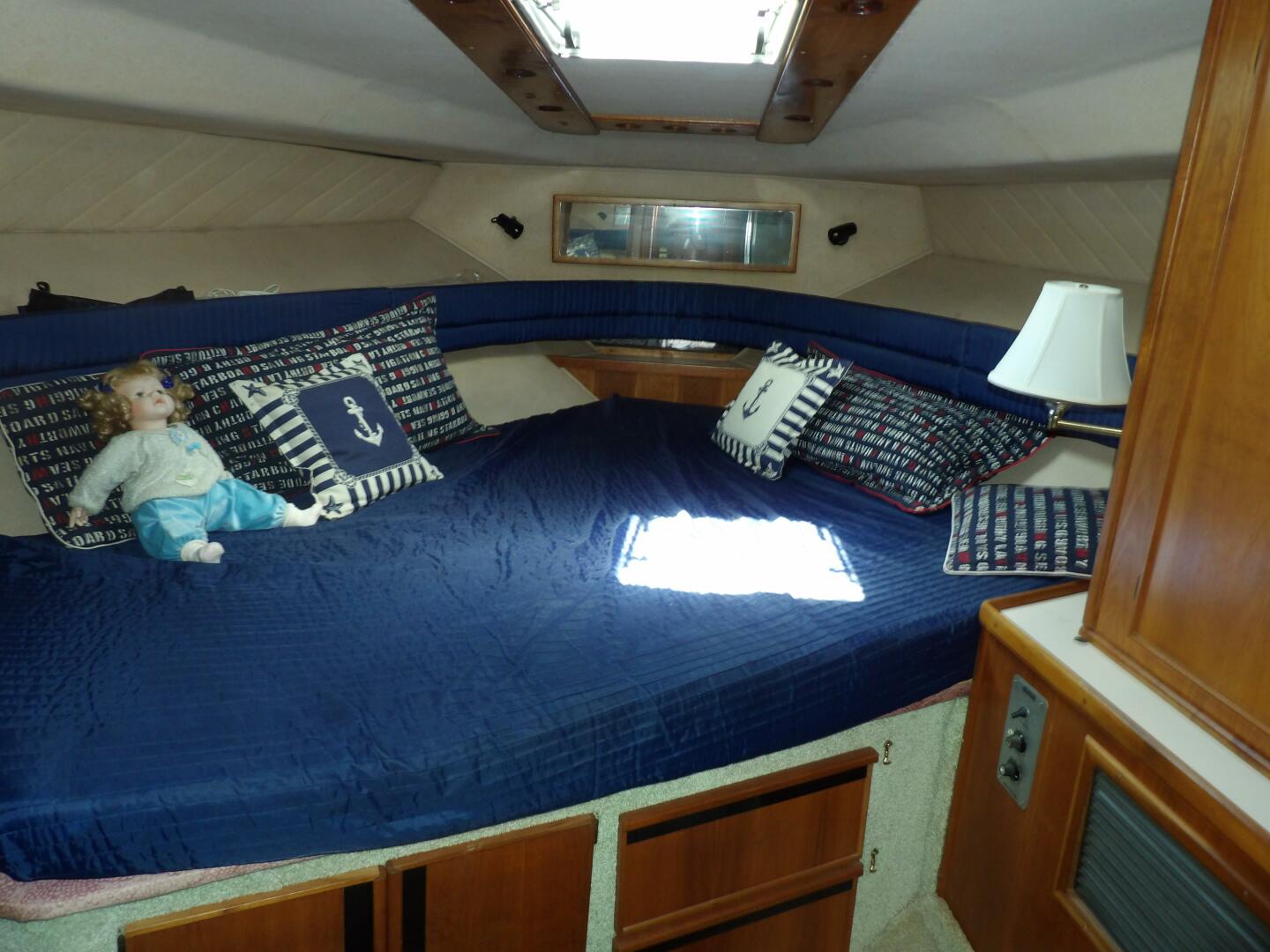 Slide: The Image of Sea Ray 440 Aft Cabin 1989 - 4578677