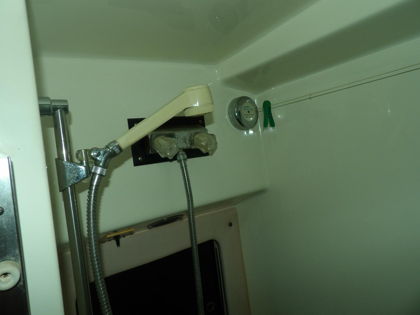 Slide: The Image of Sea Ray 440 Aft Cabin 1989 - 4578683