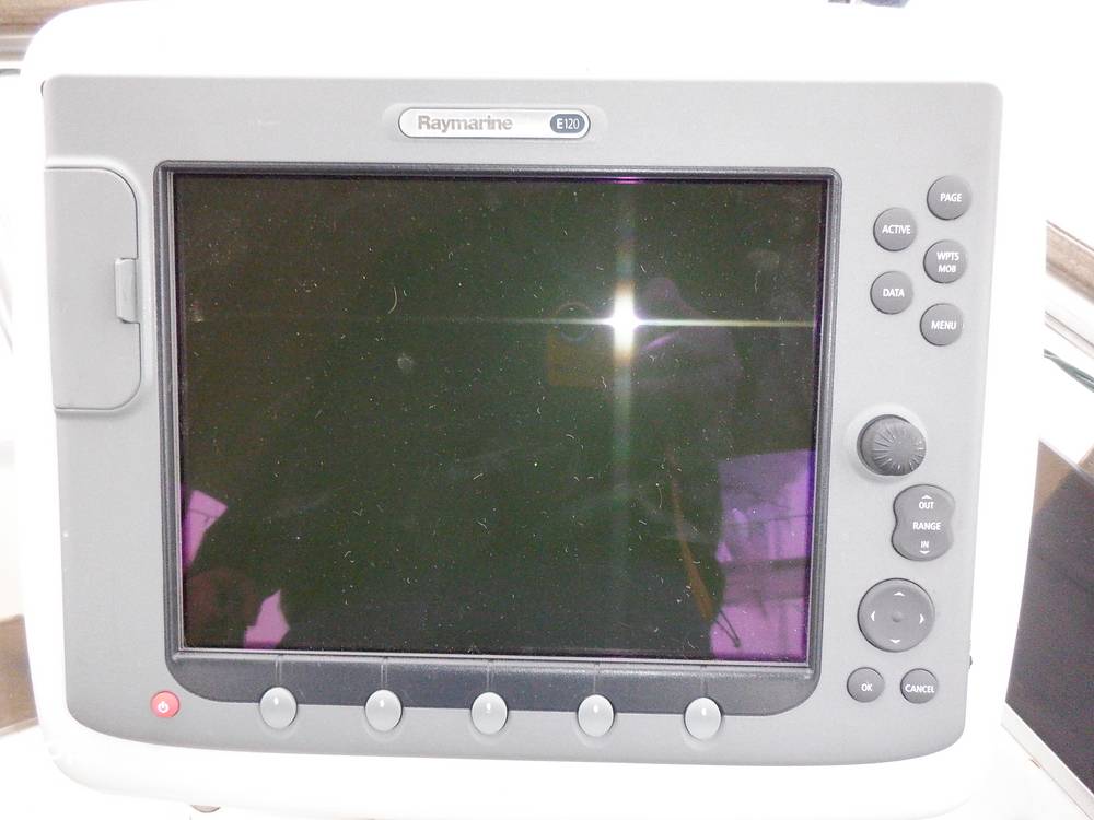 Slide: The Image of Sea Ray 440 Aft Cabin 1989 - 9950162