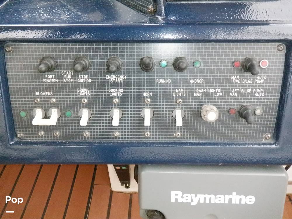 Slide: The Image of Sea Ray 440 Aft Cabin 1989 - 9950170