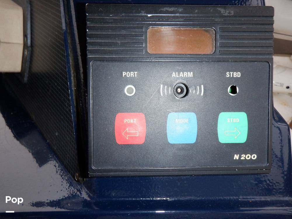 Slide: The Image of Sea Ray 440 Aft Cabin 1989 - 9950171