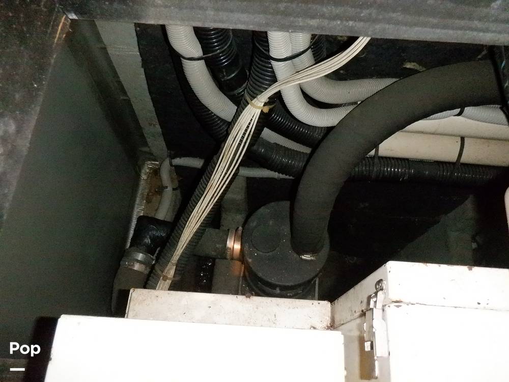 Slide: The Image of Sea Ray 440 Aft Cabin 1989 - 9950036