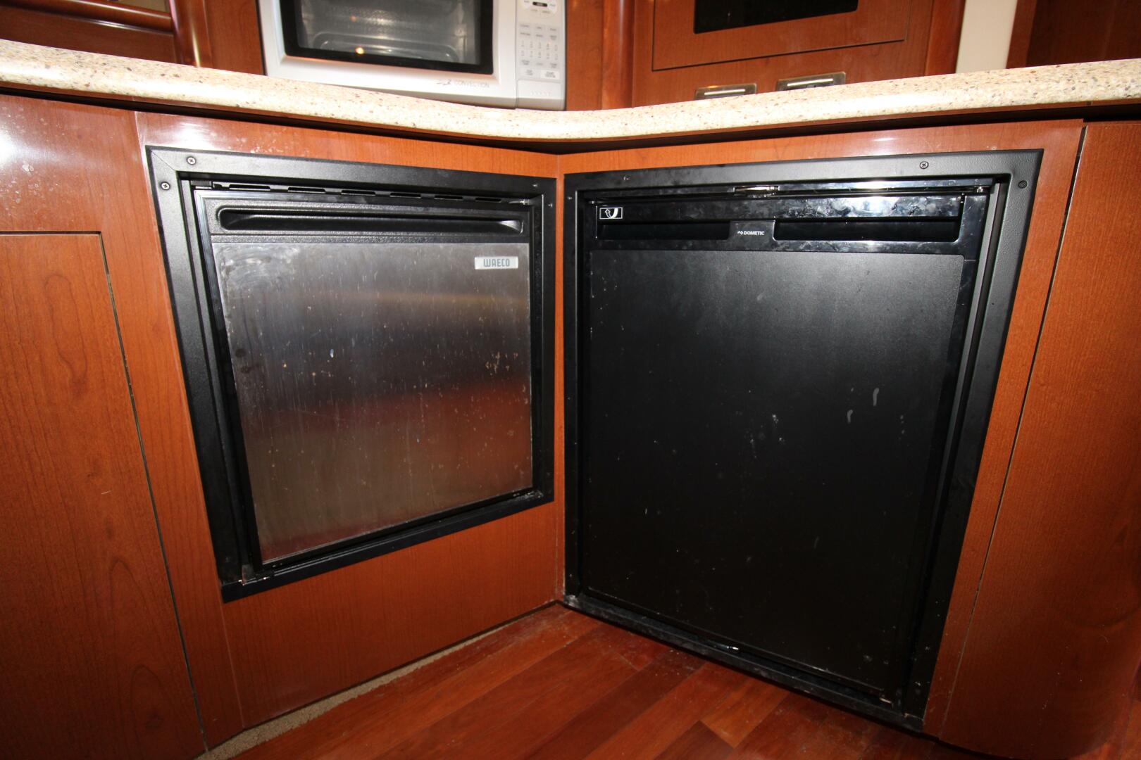 Slide: The Image of Sea Ray 440 Sundancer 2008 - 5130876