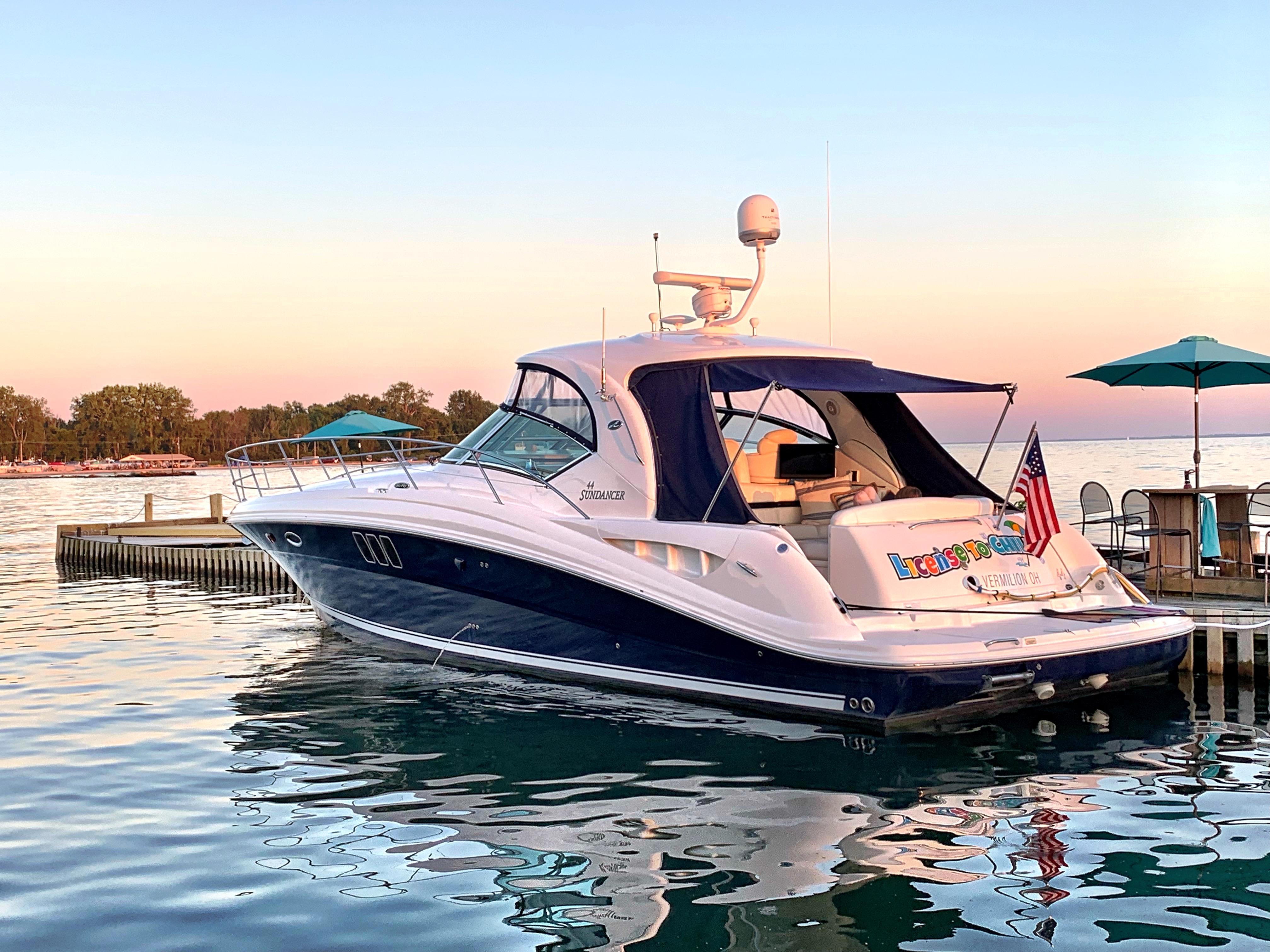 Slide: The Image of Sea Ray 44 SUNDANCER 2006 - 2