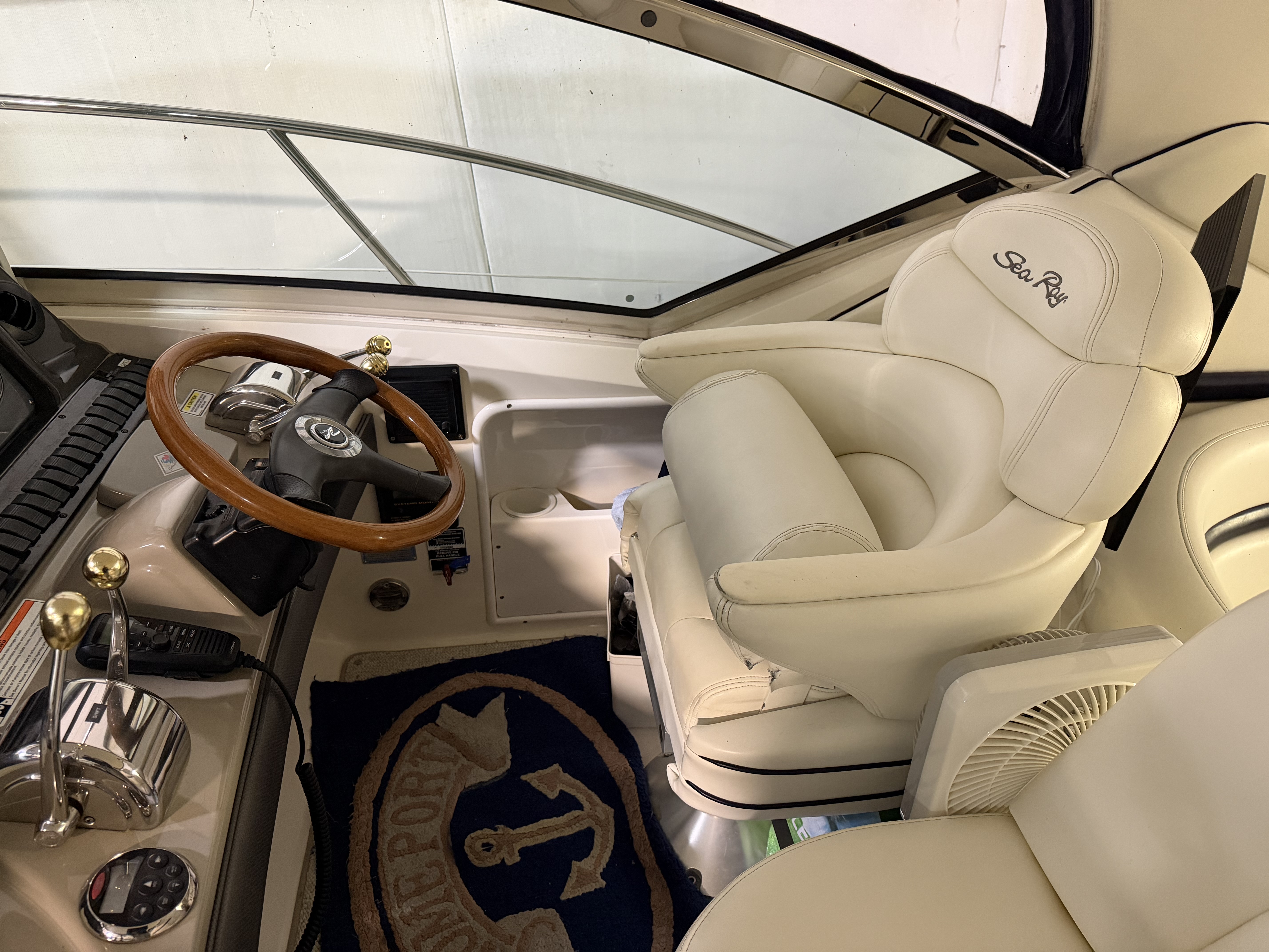 Slide: The Image of Sea Ray 44 SUNDANCER 2006 - 23