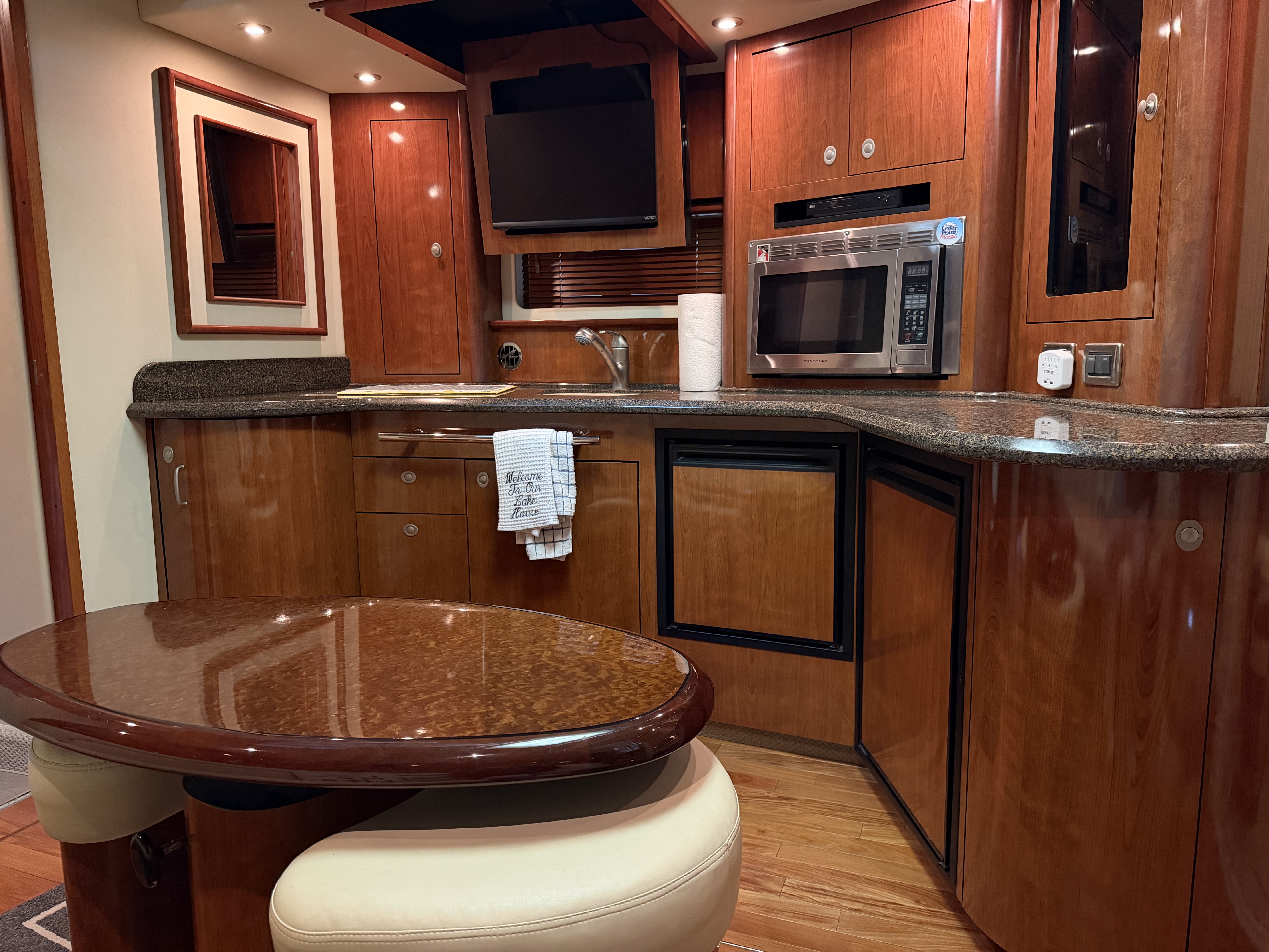 Slide: The Image of Sea Ray 44 SUNDANCER 2006 - 28