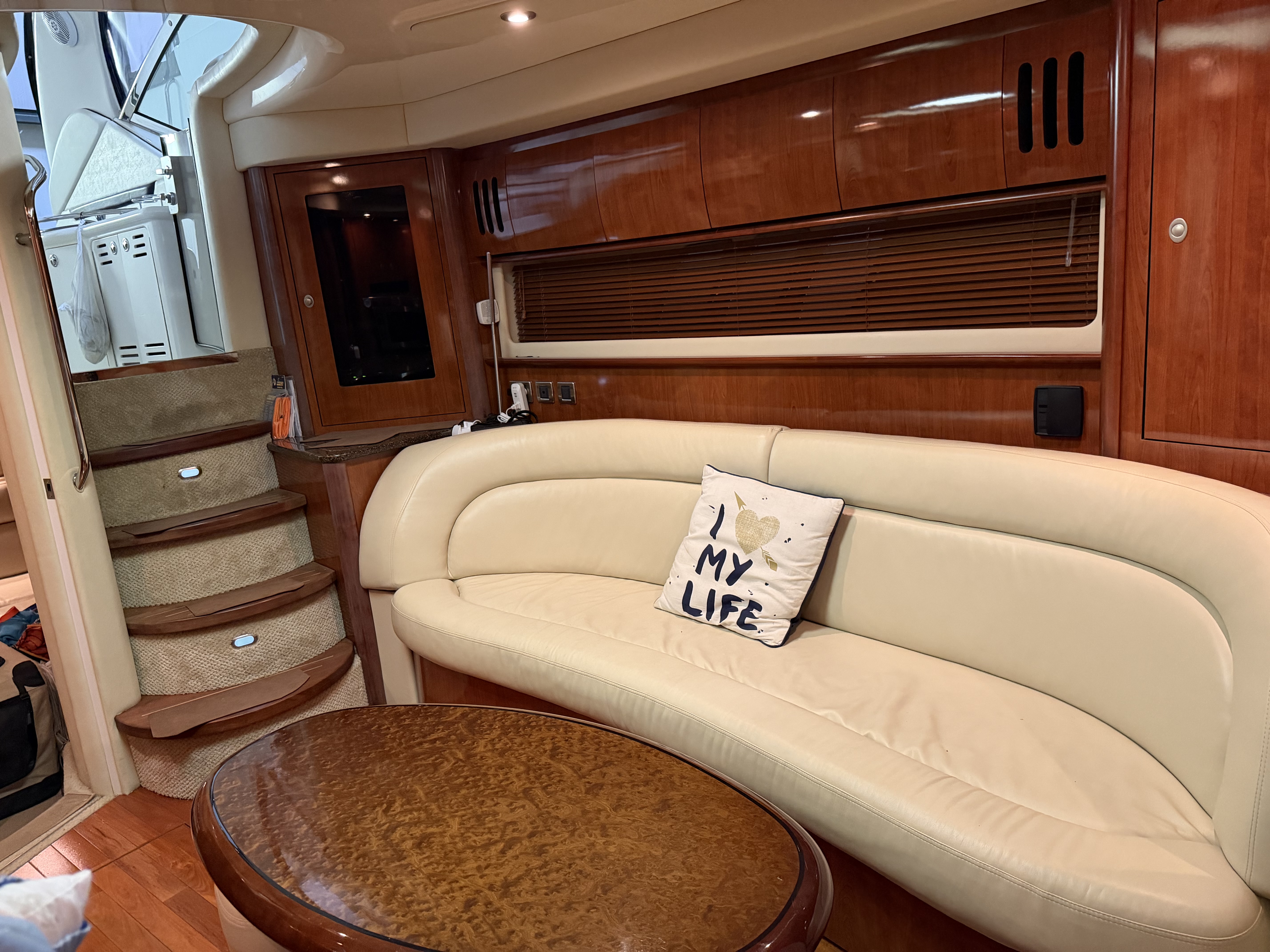 Slide: The Image of Sea Ray 44 SUNDANCER 2006 - 29