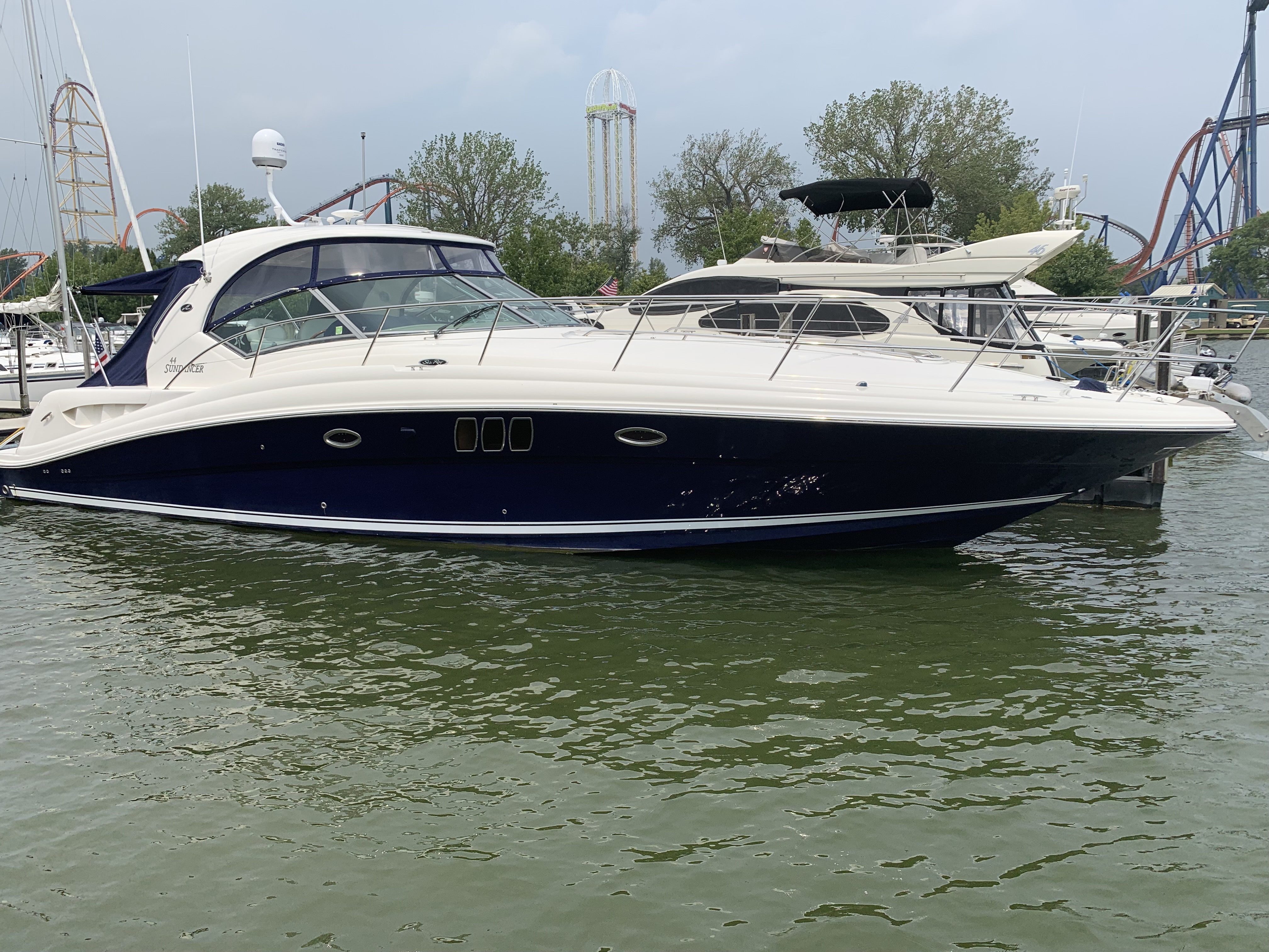 Slide: The Image of Sea Ray 44 SUNDANCER 2006 - 3