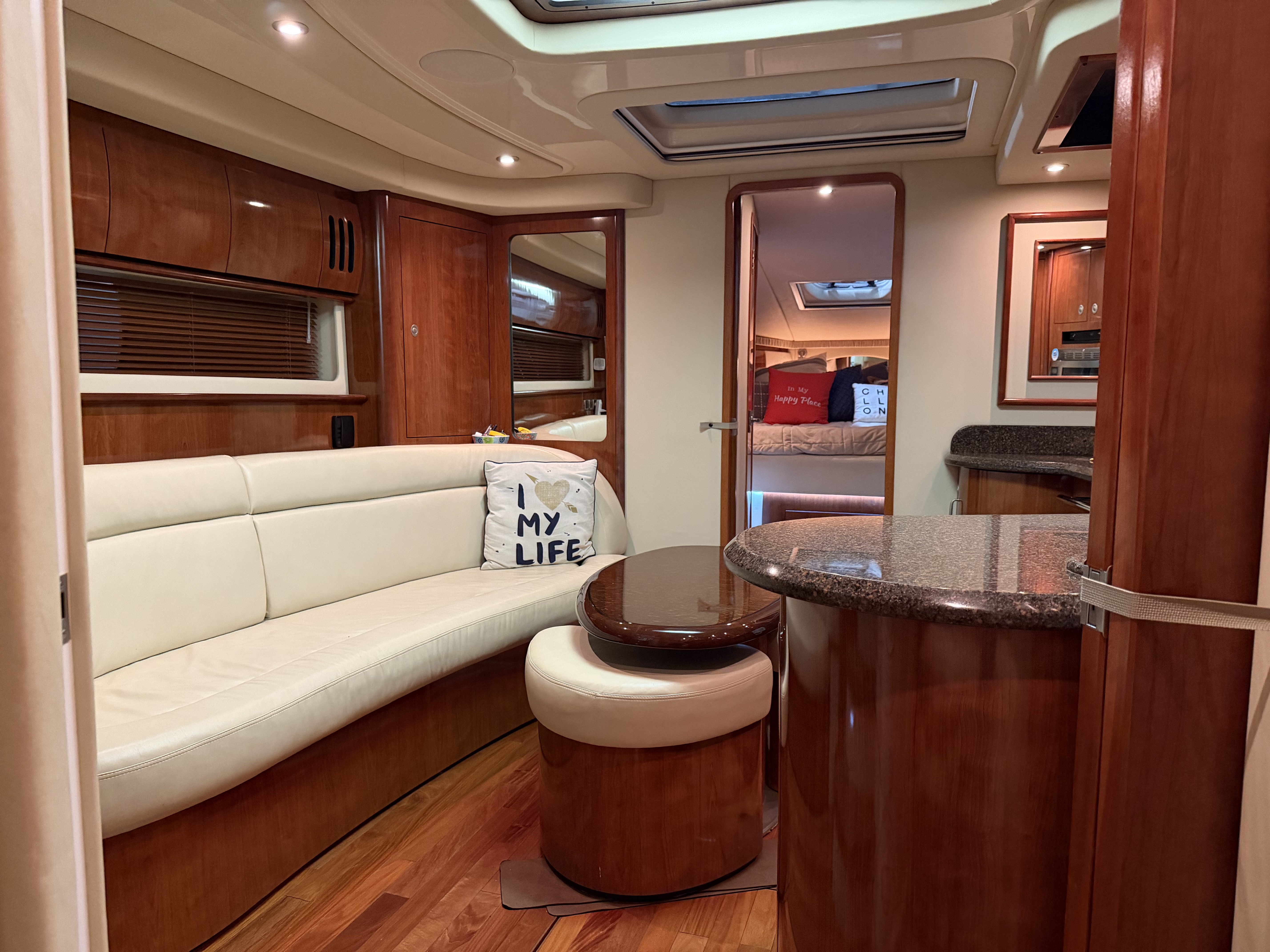 Slide: The Image of Sea Ray 44 SUNDANCER 2006 - 40