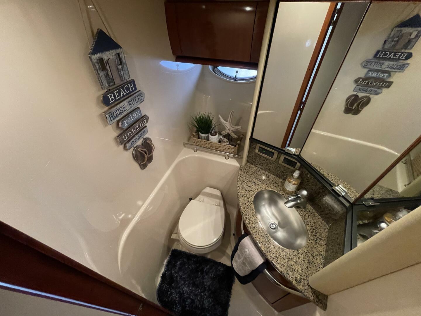 Slide: The Image of Sea Ray 44 Sundancer 2006 - 5476283