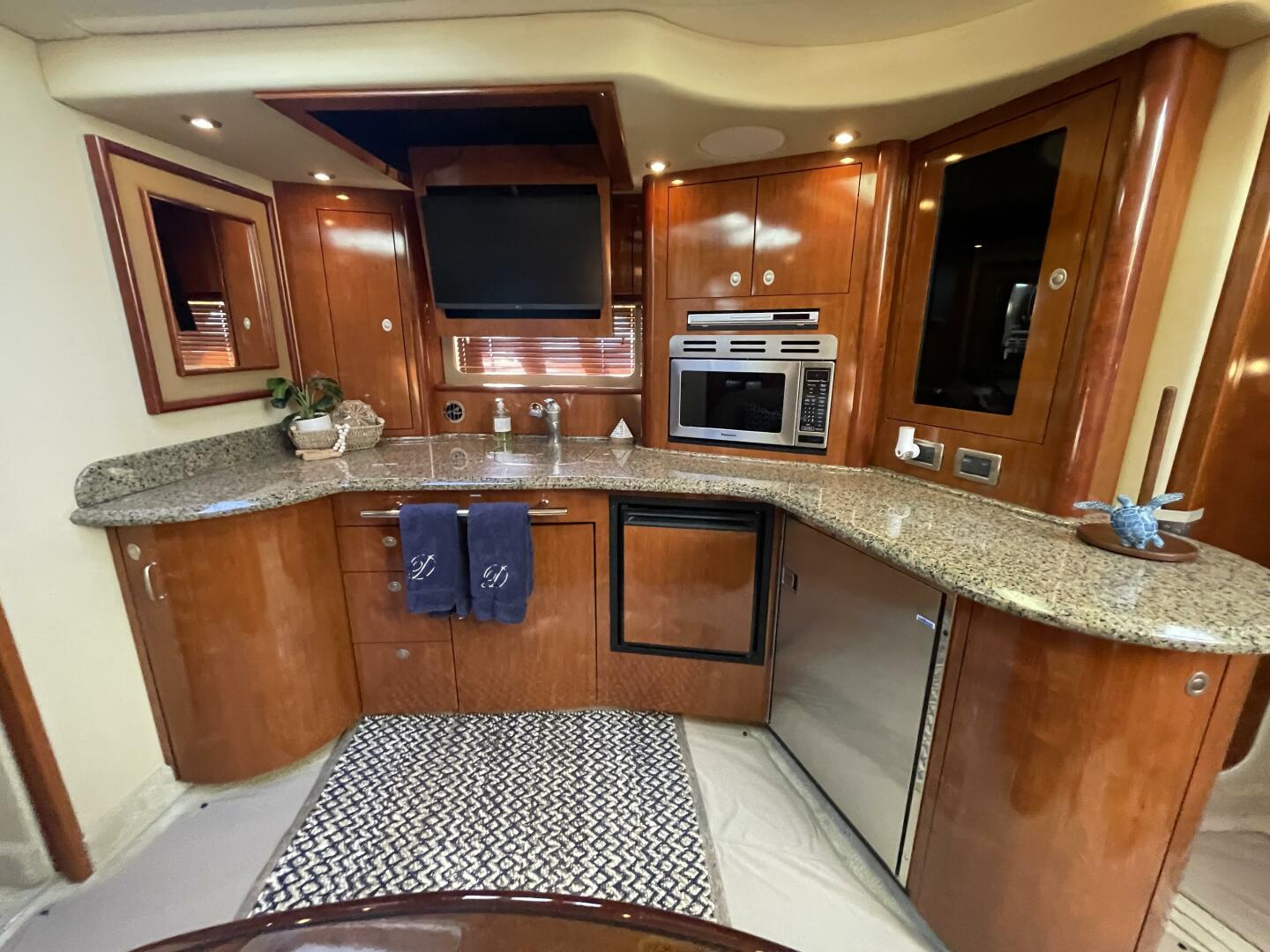 Slide: The Image of Sea Ray 44 Sundancer 2006 - 5476312