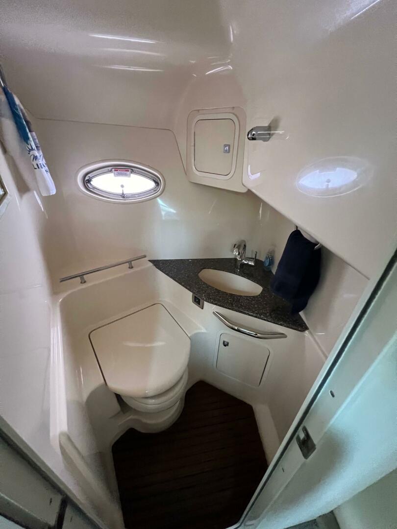 Slide: The Image of Sea Ray 44 Sundancer 2008 - 4772213