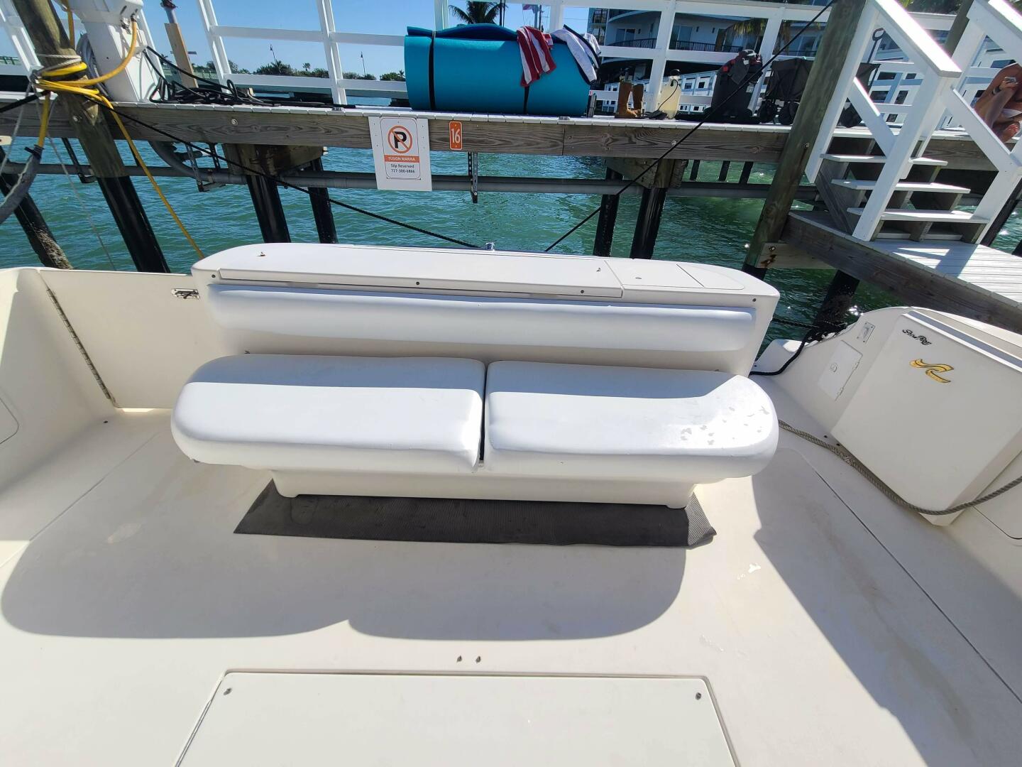 Slide: The Image of Sea Ray 450 Express Bridge 2000 - 16
