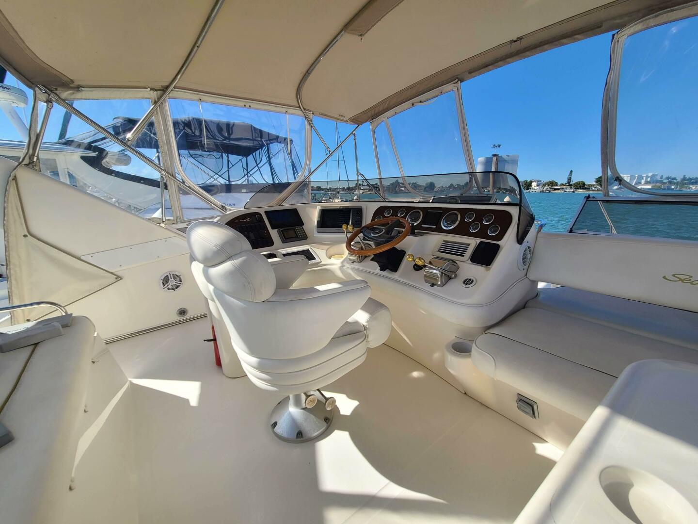 Slide: The Image of Sea Ray 450 Express Bridge 2000 - 58