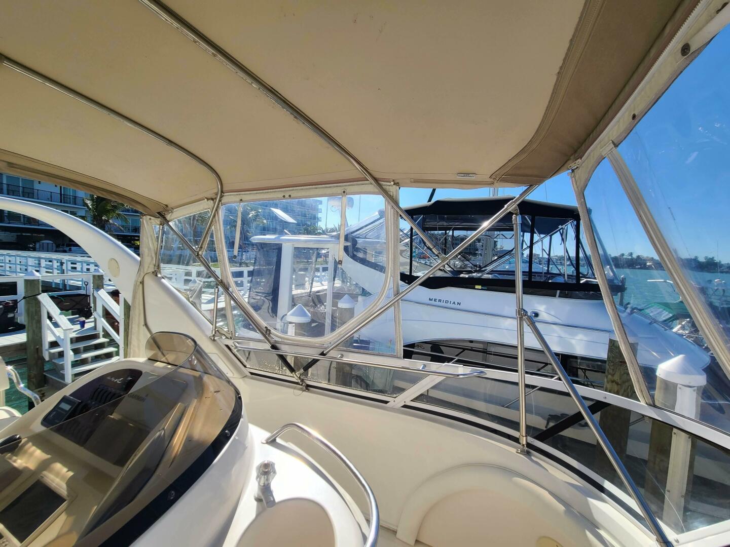 Slide: The Image of Sea Ray 450 Express Bridge 2000 - 65