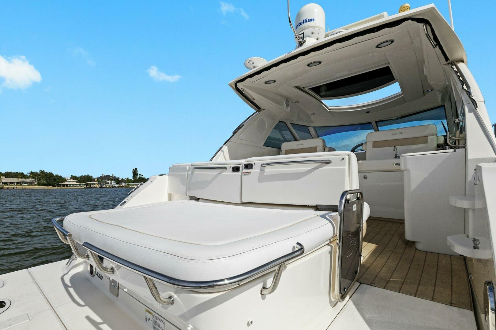Slide: The Image of 2010 45 Sea Ray Sundancer - Cockpit - 4642265