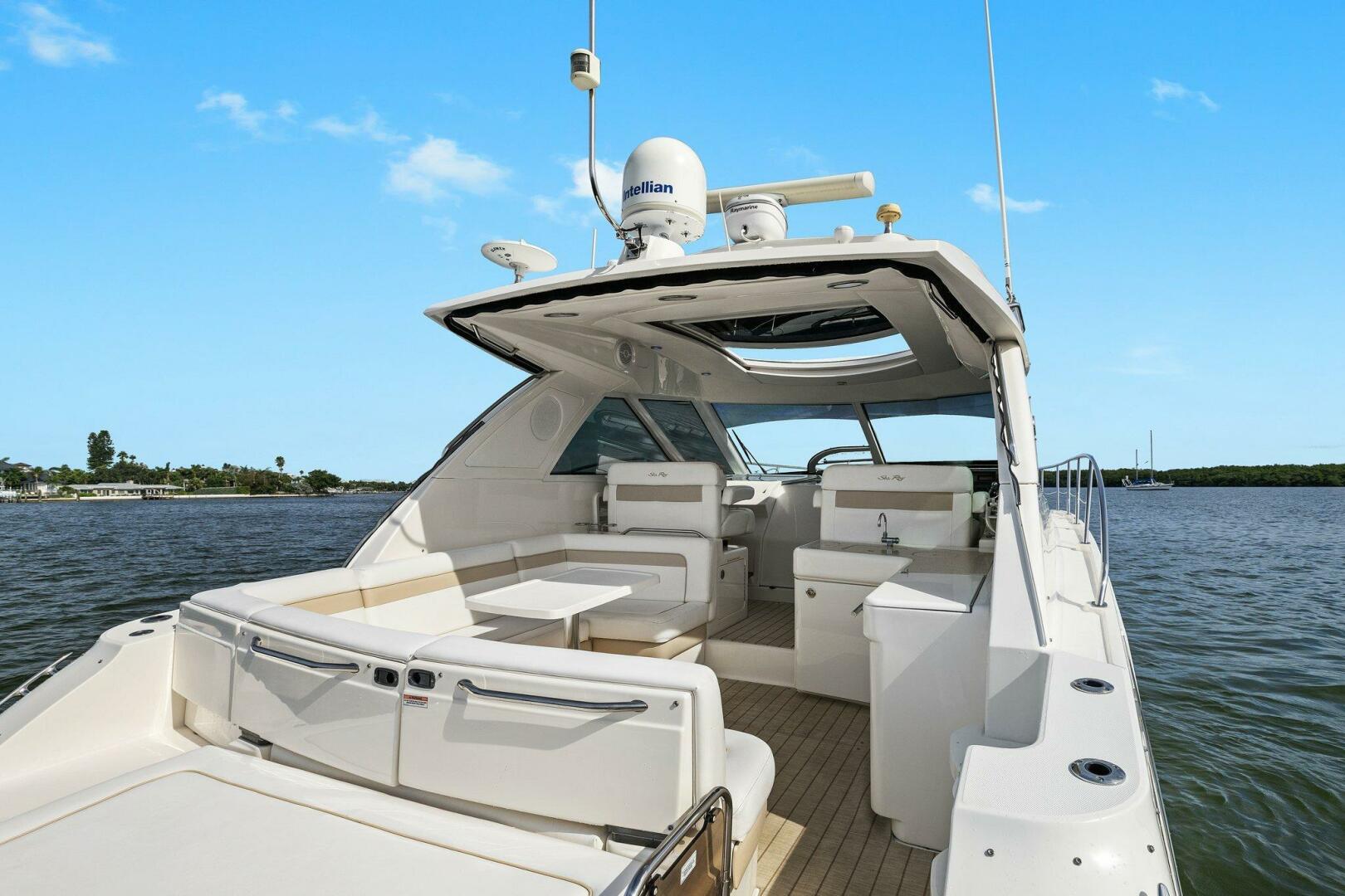 Slide: The Image of 2010 45 Sea Ray Sundancer - Cockpit - 4642271
