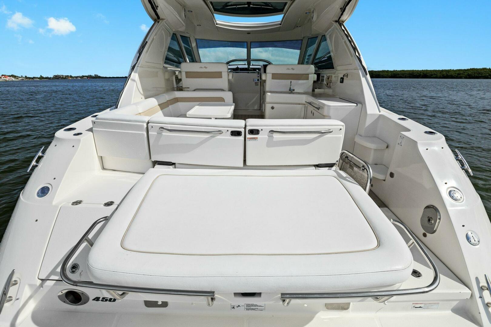 Slide: The Image of 2010 45 Sea Ray Sundancer - Cockpit - 4642270