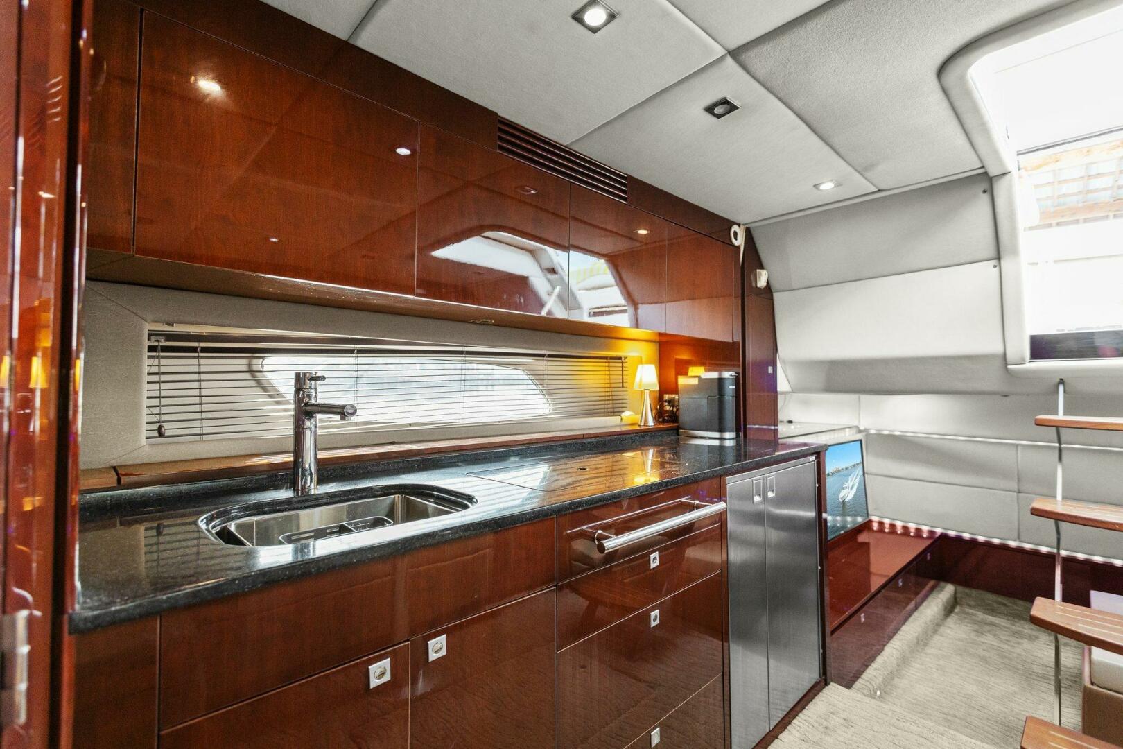 Slide: The Image of 2010 45 Sea Ray Sundancer - Galley - 4642240