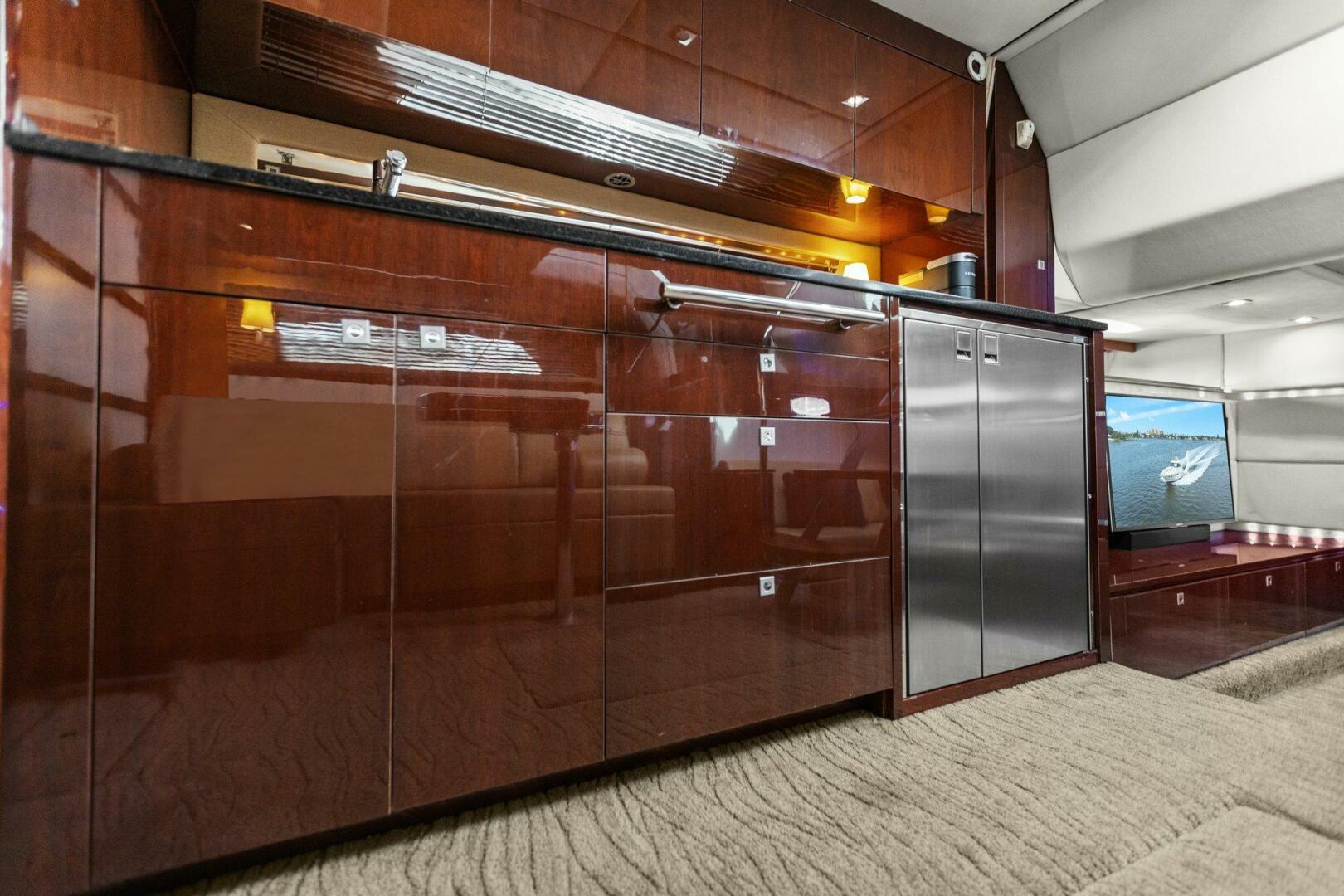 Slide: The Image of 2010 45 Sea Ray Sundancer - Galley - 4642241