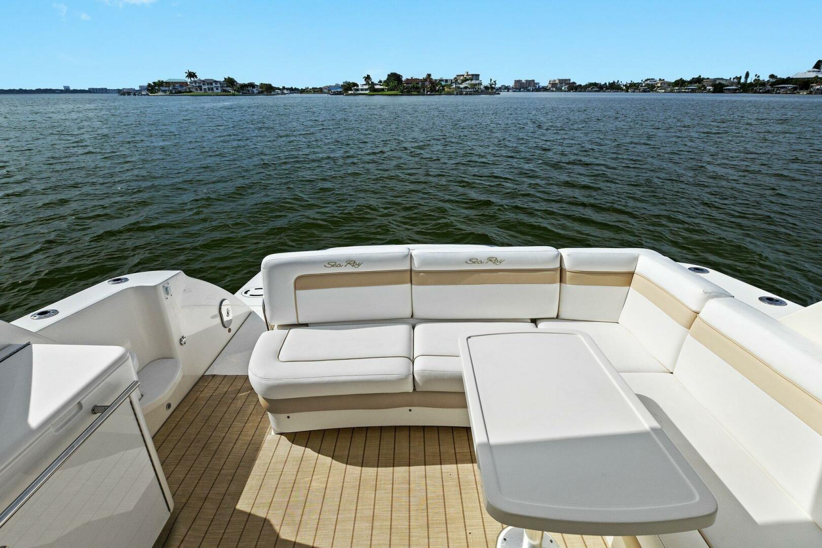 Slide: The Image of 2010 45 Sea Ray Sundancer - Cockpit - 4642264