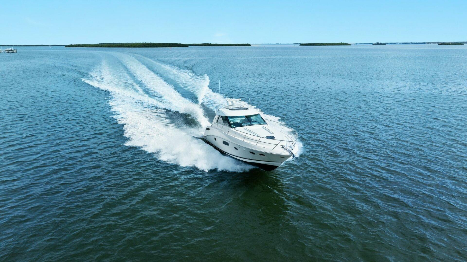 Slide: The Image of 2010 45 Sea Ray Sundancer - Running Profile - 4642296