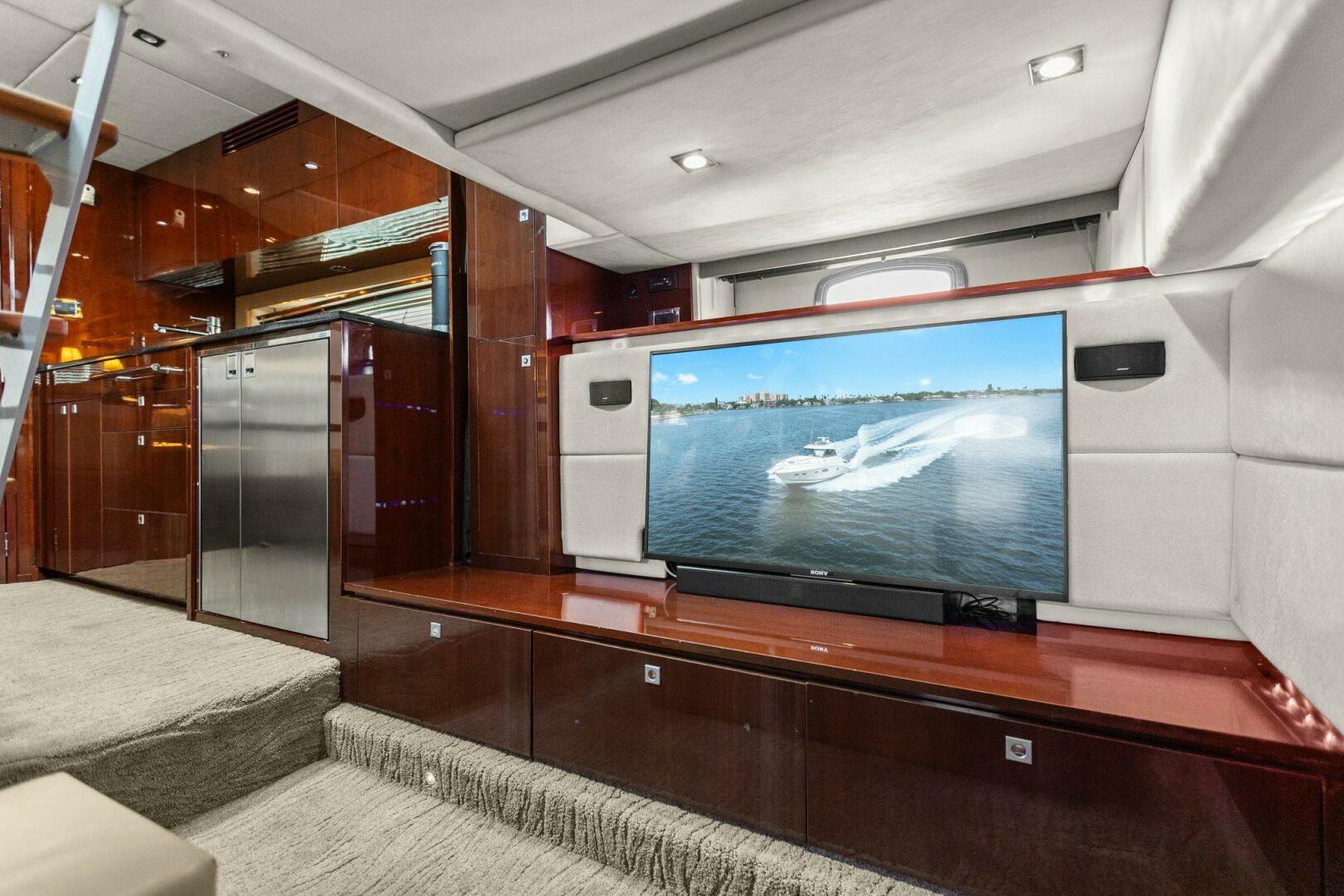 Slide: The Image of 2010 45 Sea Ray Sundancer - Mid Stateroom - 4642299