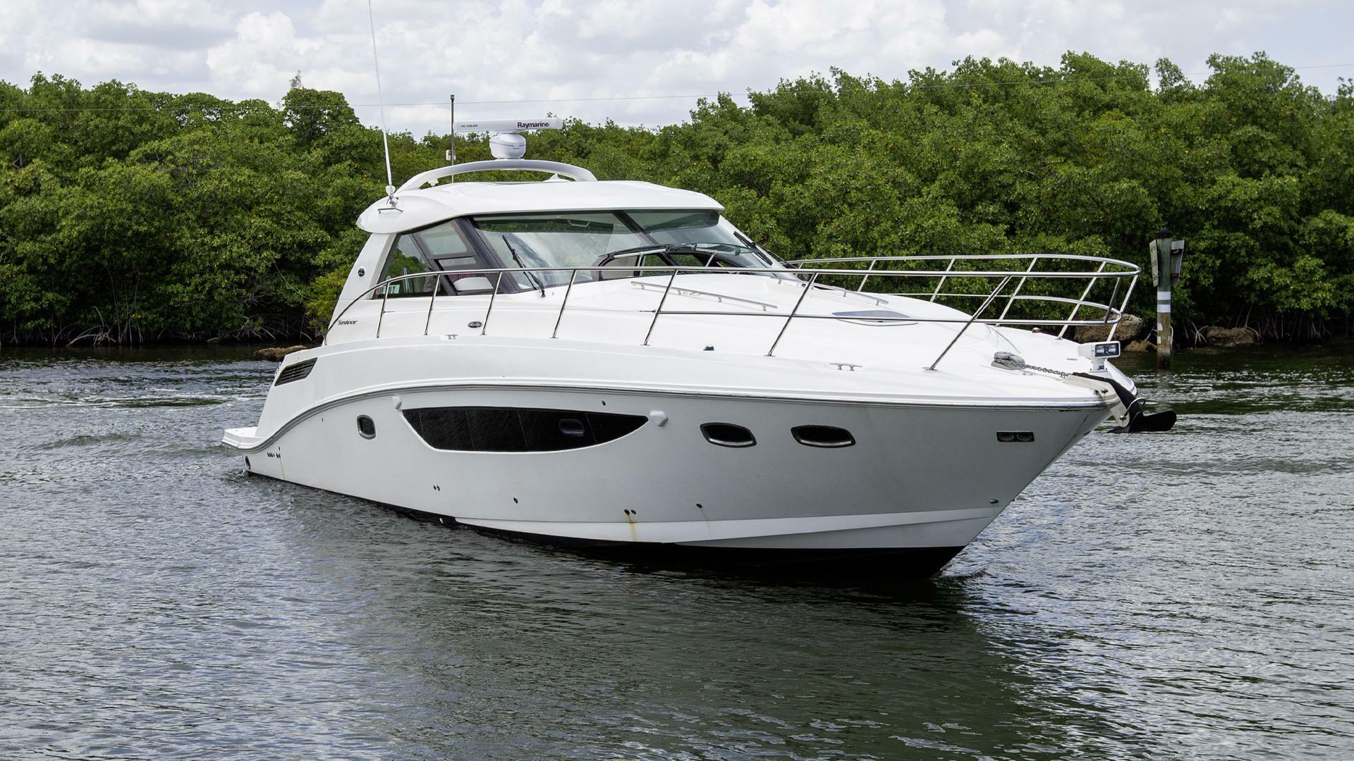 Slide: The Image of Sea Ray 450 Sundancer 2015 - 5357696