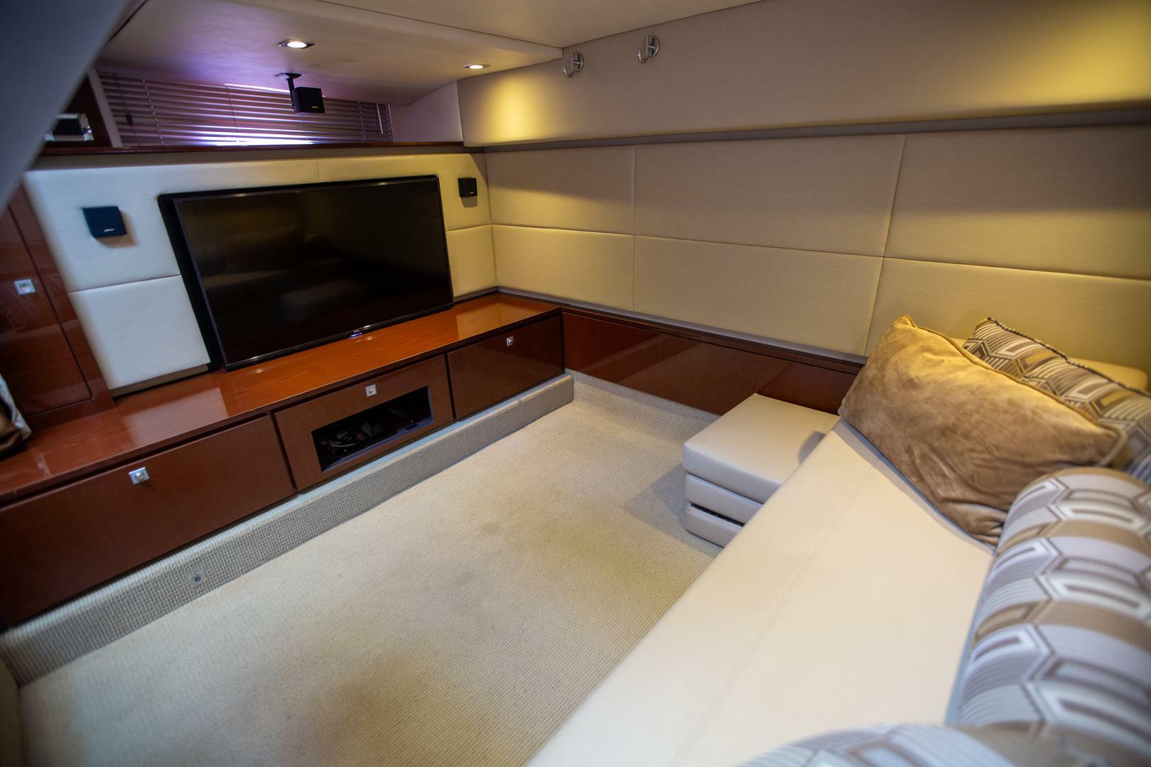 Slide: The Image of Sea Ray 450 Sundancer 2015 - 5385560