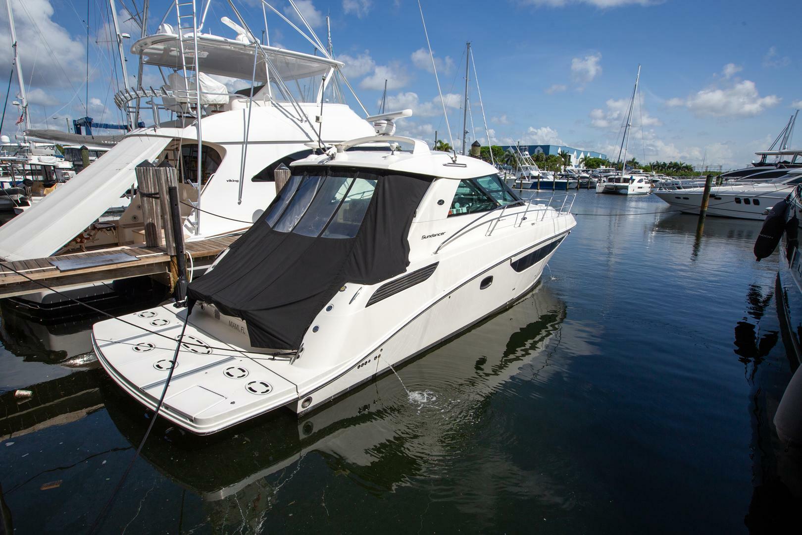 Slide: The Image of Sea Ray 450 Sundancer 2015 - 5385573