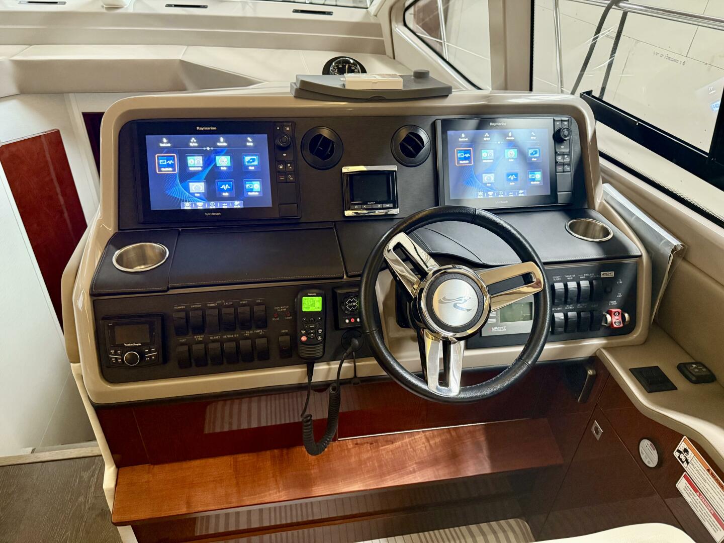 Slide: The Image of Sea Ray 46 2017 - 5257410