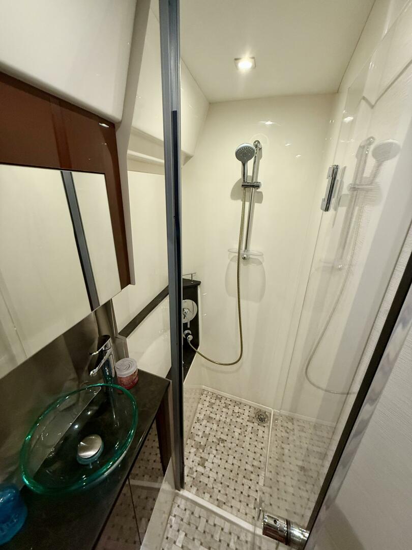 Slide: The Image of Sea Ray 46 2017 - 5257420