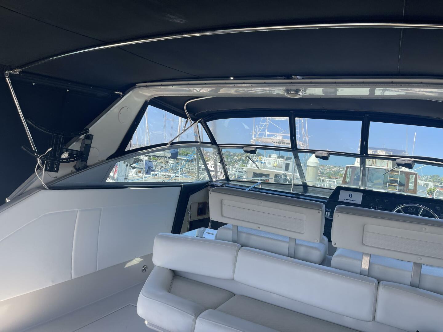 Slide: The Image of Sea Ray 460 Express Cruiser 1985 - 4578233