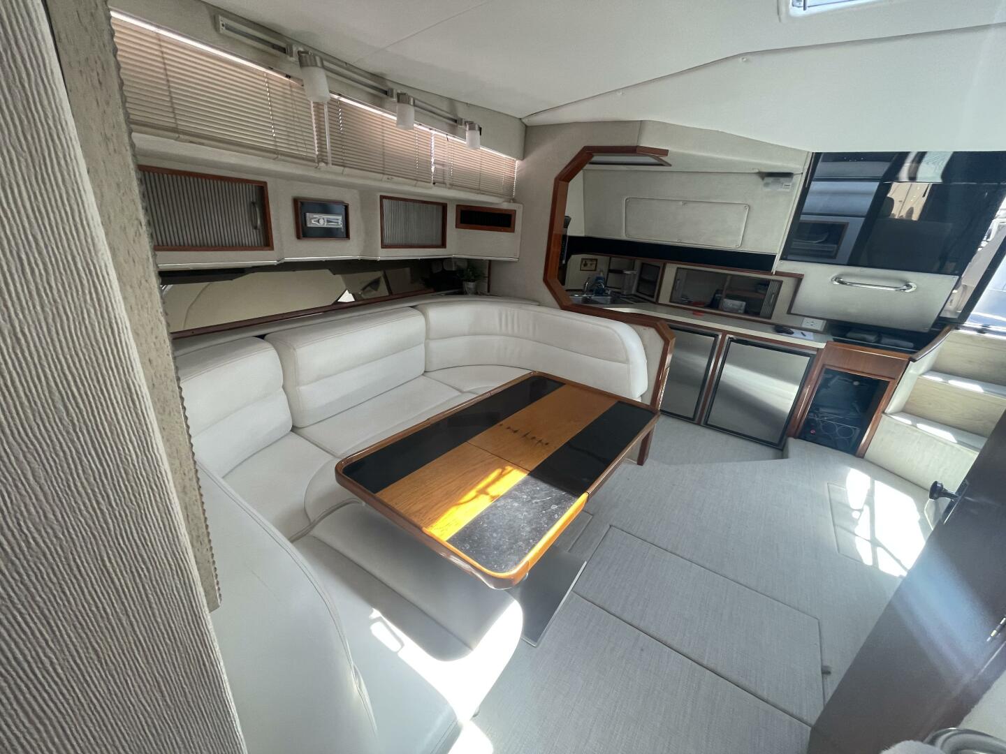 Slide: The Image of Sea Ray 460 Express Cruiser 1985 - 4578238