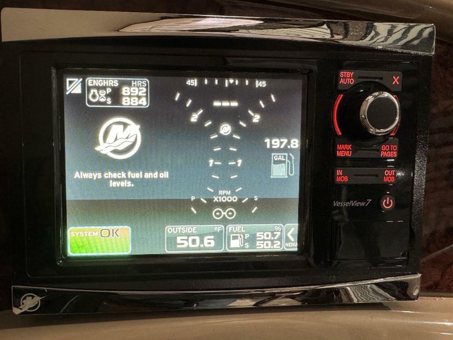 Slide: The Image of Sea Ray 460 Sundancer 2003 - 16