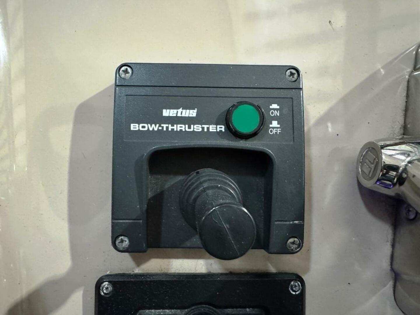 Slide: The Image of Sea Ray 460 Sundancer 2003 - 17