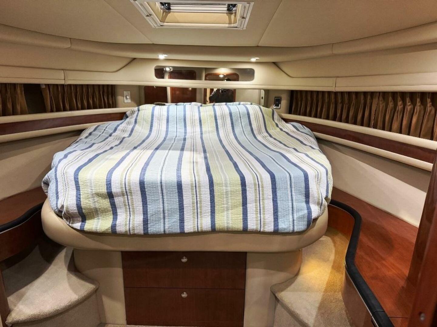 Slide: The Image of Sea Ray 460 Sundancer 2003 - 21