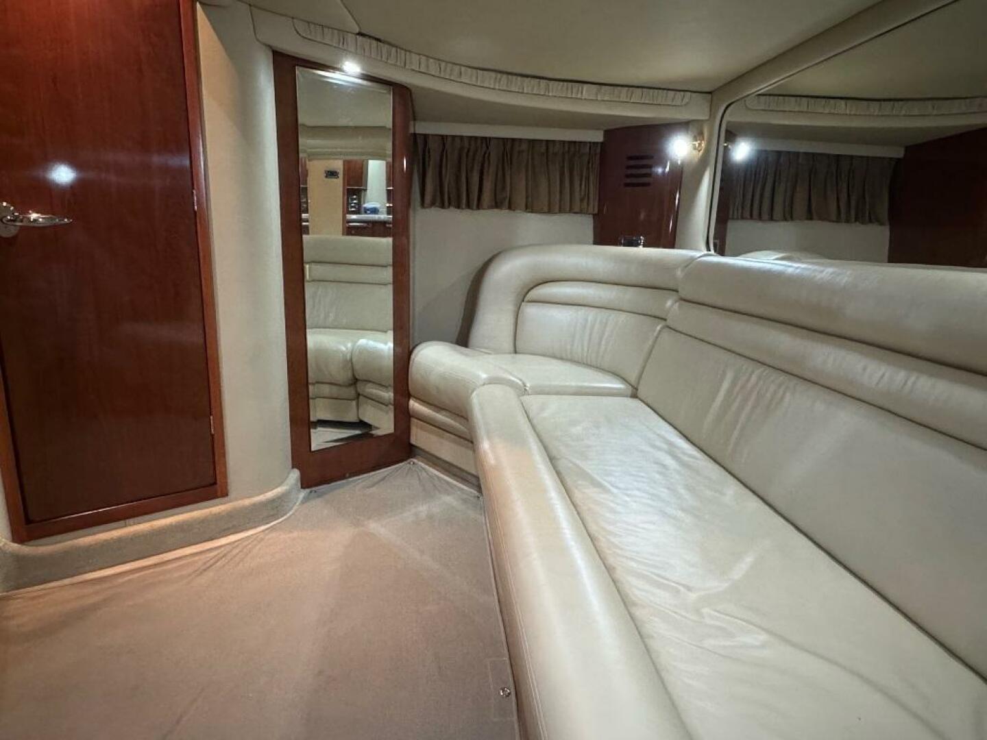 Slide: The Image of Sea Ray 460 Sundancer 2003 - 29