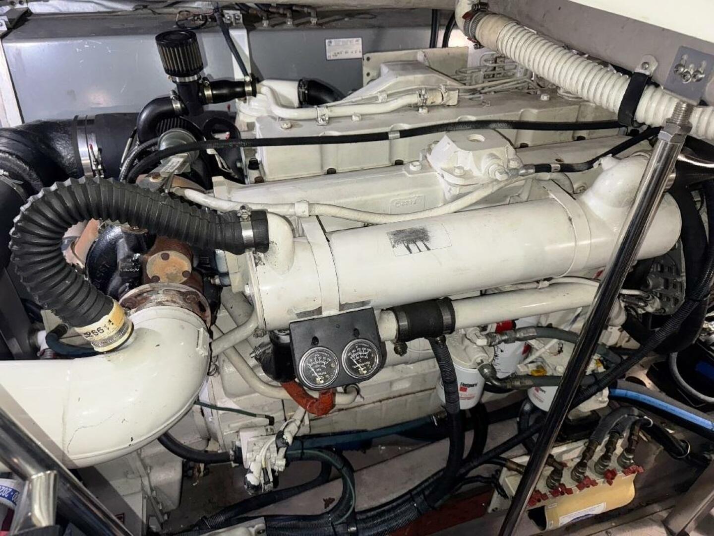 Slide: The Image of Sea Ray 460 Sundancer 2003 - 33