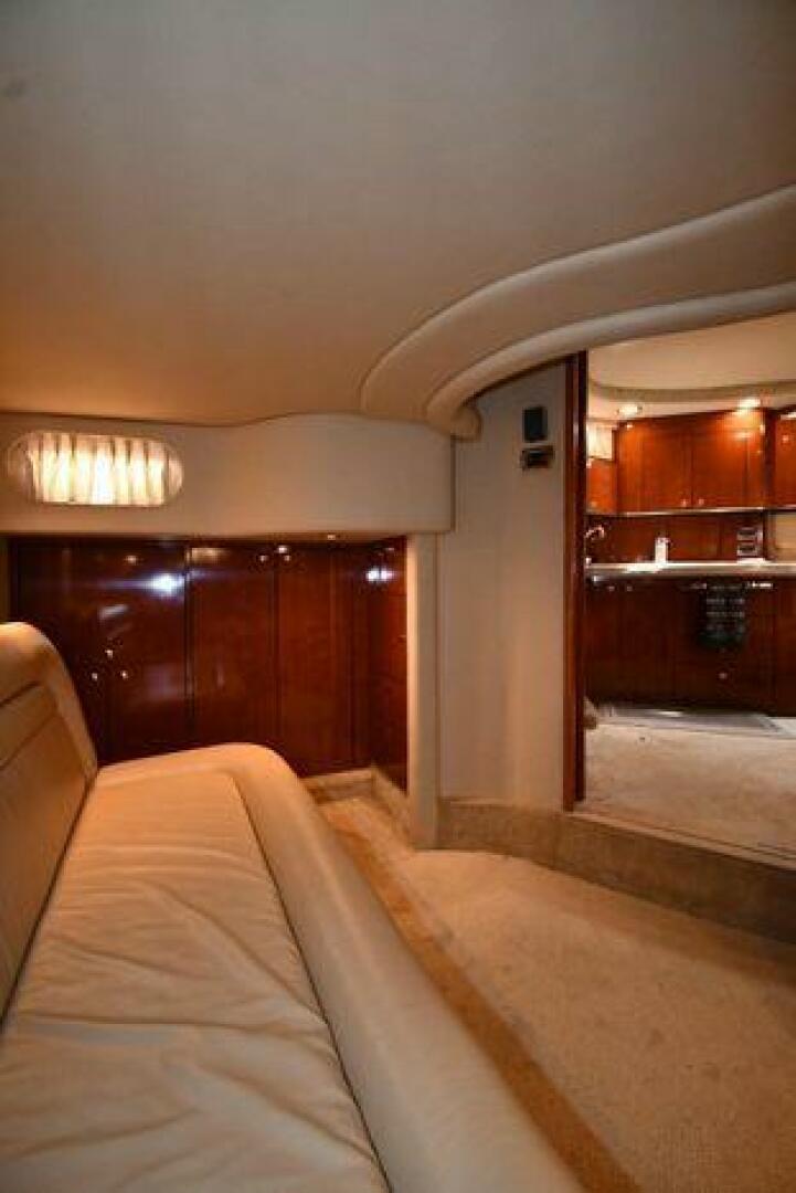 Slide: The Image of Sea Ray 460 Sundancer 2003 - 4960339