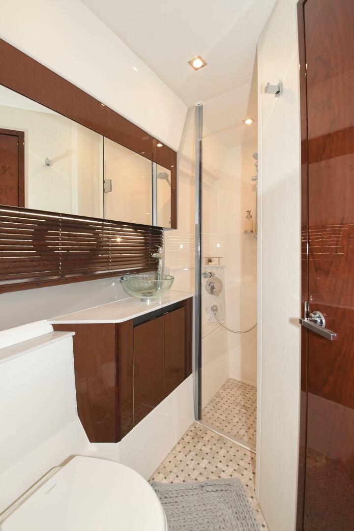 Slide: The Image of 2017 46 Sea Ray Sundancer - Strickly Big 3 - Guest Head/Shower Stall - 3918987