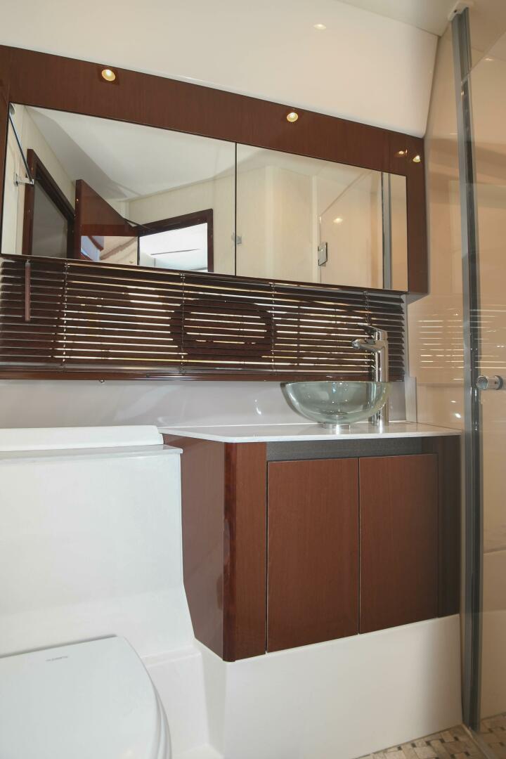 Slide: The Image of 2017 46 Sea Ray Sundancer - Strickly Big 3 - Guest Head - 3918988