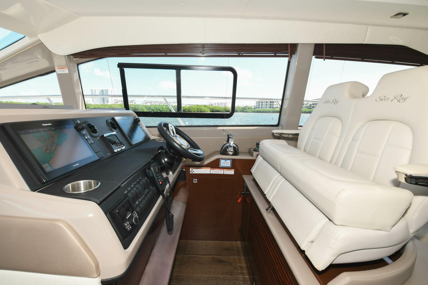 Slide: The Image of 2017 46 Sea Ray Sundancer - Strickly Big 3 - Helm/Electronics - 3919008