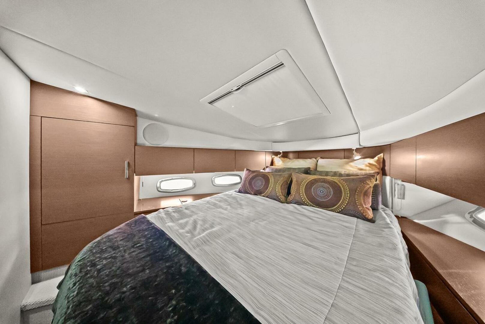 Slide: The Image of VIP Berth - 5538409