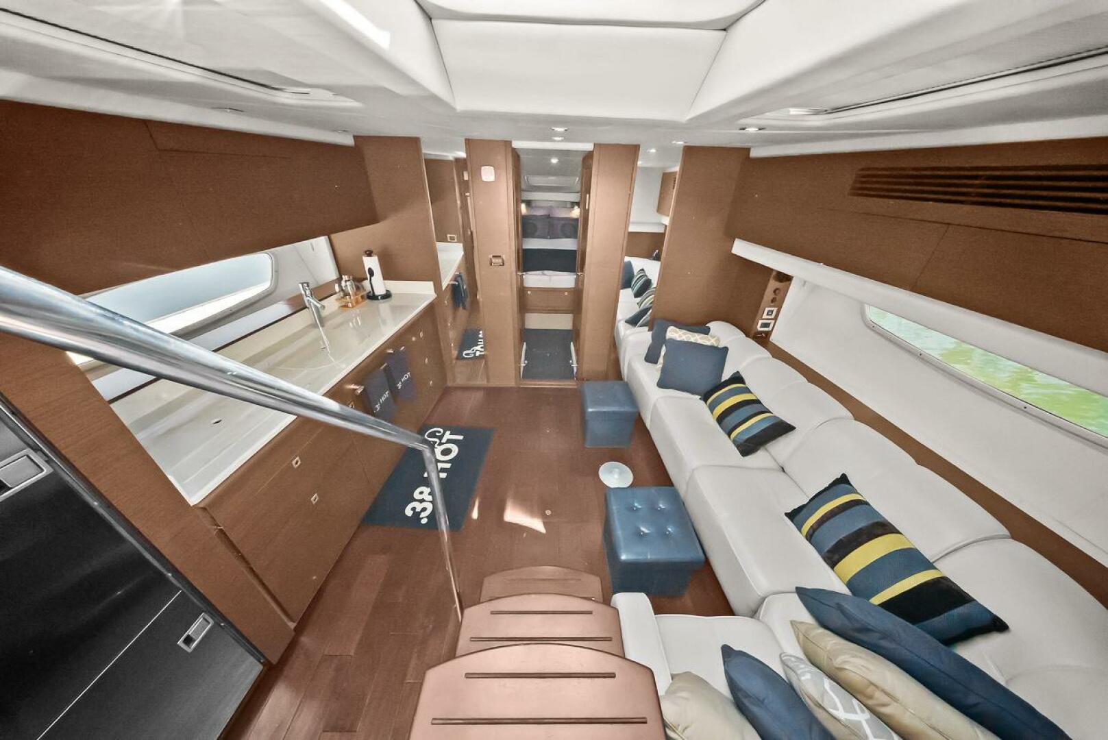 Slide: The Image of Sea Ray 470 Sundancer 2012 - 5538402