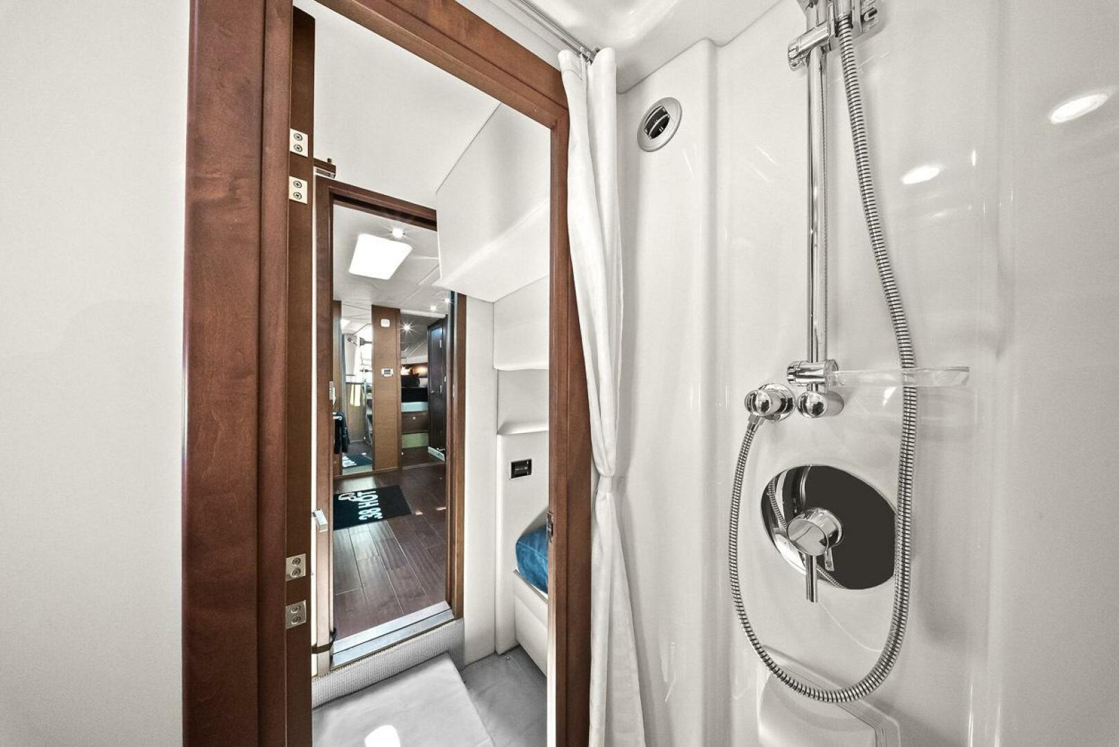 Slide: The Image of Guest Head - 5538418