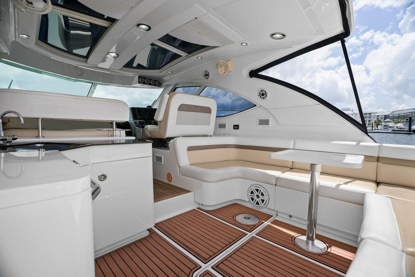 Slide: The Image of Hardtop with Moon roof - 5538448