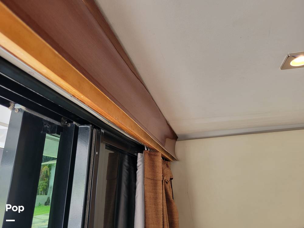 Slide: The Image of Sea Ray 470 Sundancer 2016 - 15600987